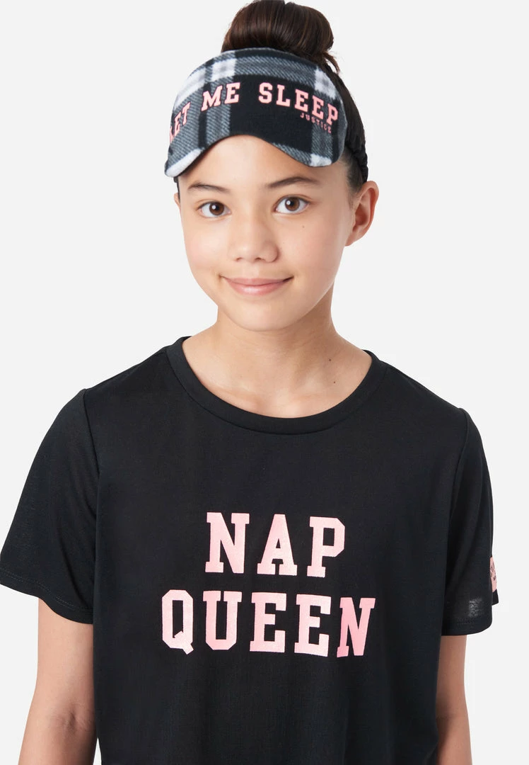 KOMAR Graphic & Plaid Pajama Set 5 KOMAR Graphic & Plaid Pajama Set