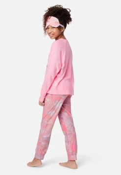 Komar Plus Sizes Graphic Raglan & Patterned Pajama Set