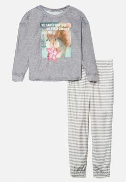 Komar Graphic & Patterned Pajama Set Plus Sizes