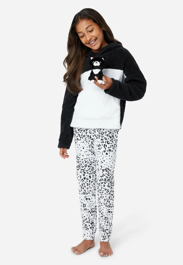 KOMAR Plus Sizes Faux Sherpa Kitten Pajama Set 3 KOMAR Plus Sizes Faux Sherpa Kitten Pajama Set
