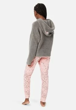 KOMAR Plus Sizes Faux Sherpa Kitten Pajama Set