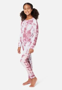 KOMAR Patterned Henley Pajama Set Plus Sizes