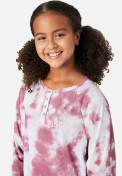 KOMAR Patterned Henley Pajama Set Plus Sizes