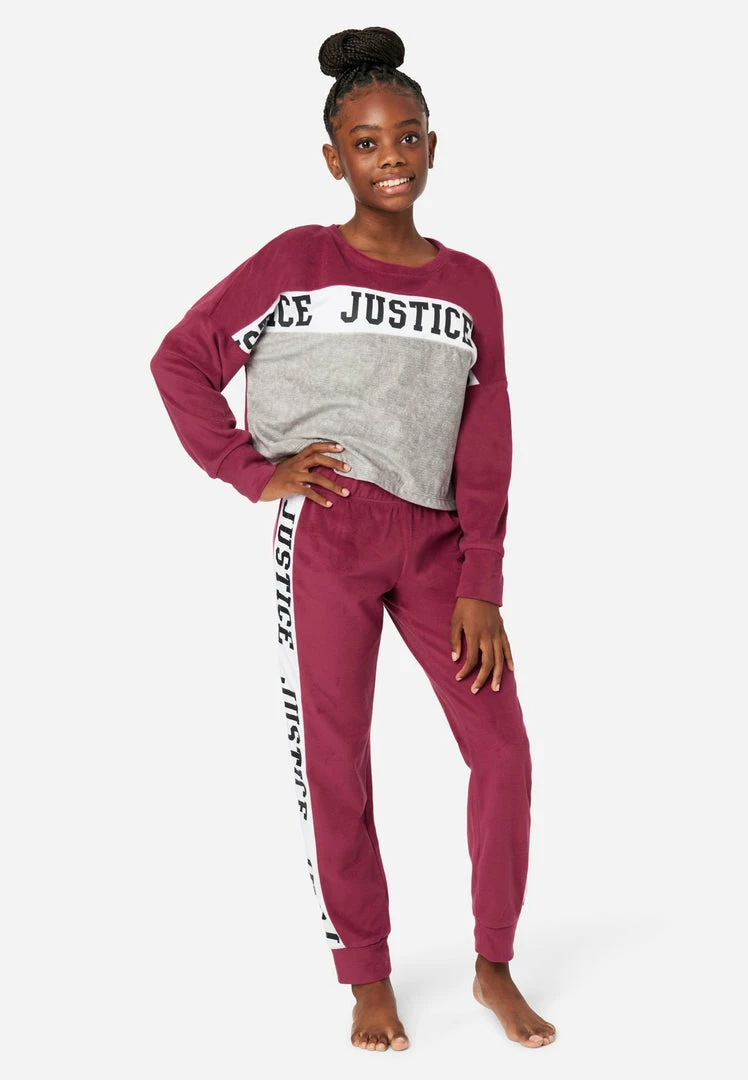 KOMAR Plus Sizes Color Block Fleece Shorts And Pants Pajama Set 4 KOMAR Plus Sizes Color Block Fleece Shorts And Pants Pajama Set