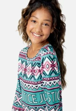 Komar Plus Sizes Patterned Henley Pajama Set 9 Komar Plus Sizes Patterned Henley Pajama Set