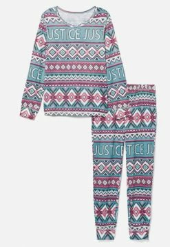 Komar Plus Sizes Patterned Henley Pajama Set 10 Komar Plus Sizes Patterned Henley Pajama Set