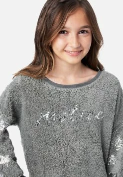 Komar Faux Sherpa Patterned Pajama Set Plus Sizes