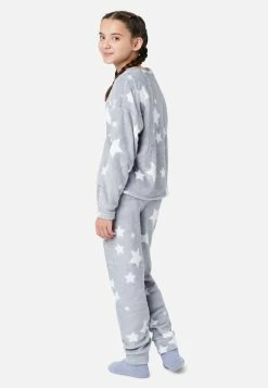 Komar Plush Patterned Pajama Set
