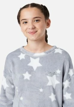 Komar Plush Patterned Pajama Set