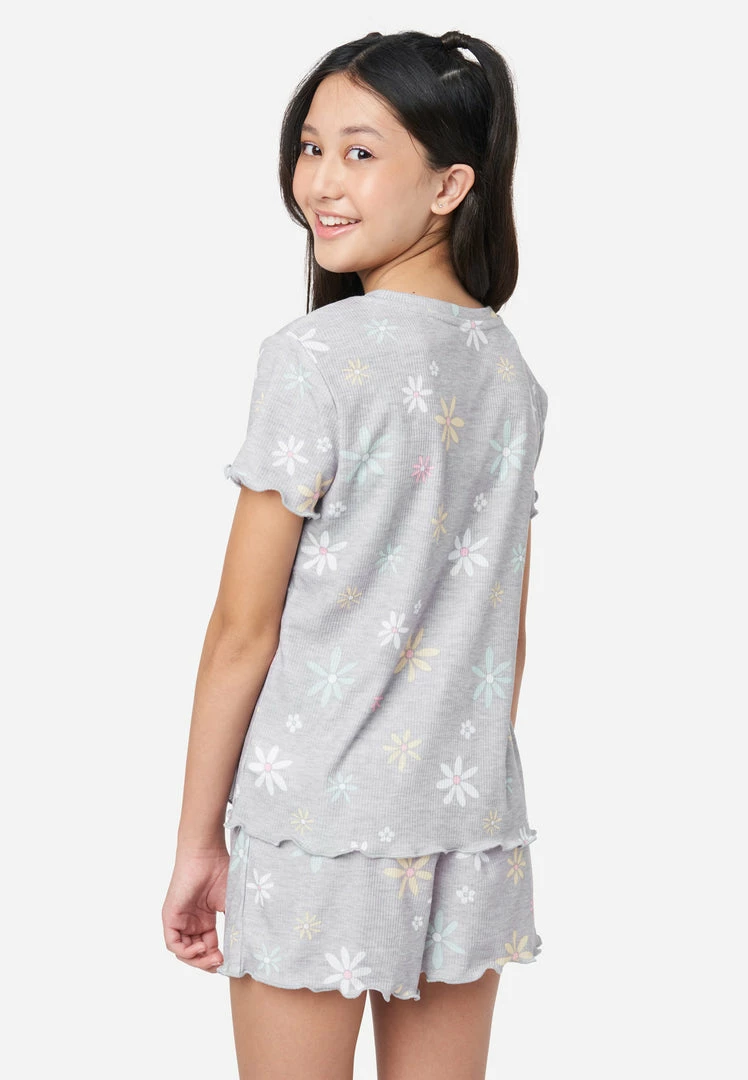 KOMAR Graphic Patterned Shorts Pajama Set 4 KOMAR Graphic Patterned Shorts Pajama Set