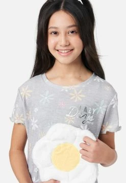 KOMAR Graphic Patterned Shorts Pajama Set 10 KOMAR Graphic Patterned Shorts Pajama Set