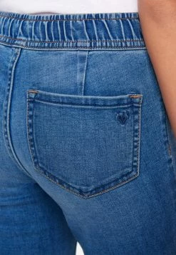 Adjmi Destructed Pull-On Cropped Jean Leggings Bottoms