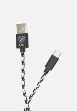 Sakar 3 Foot USB-C Charging Cable