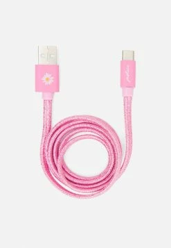 Sakar 3 Foot USB-C Charging Cable
